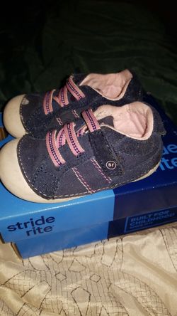 Stride rite best sale walking shoes girl