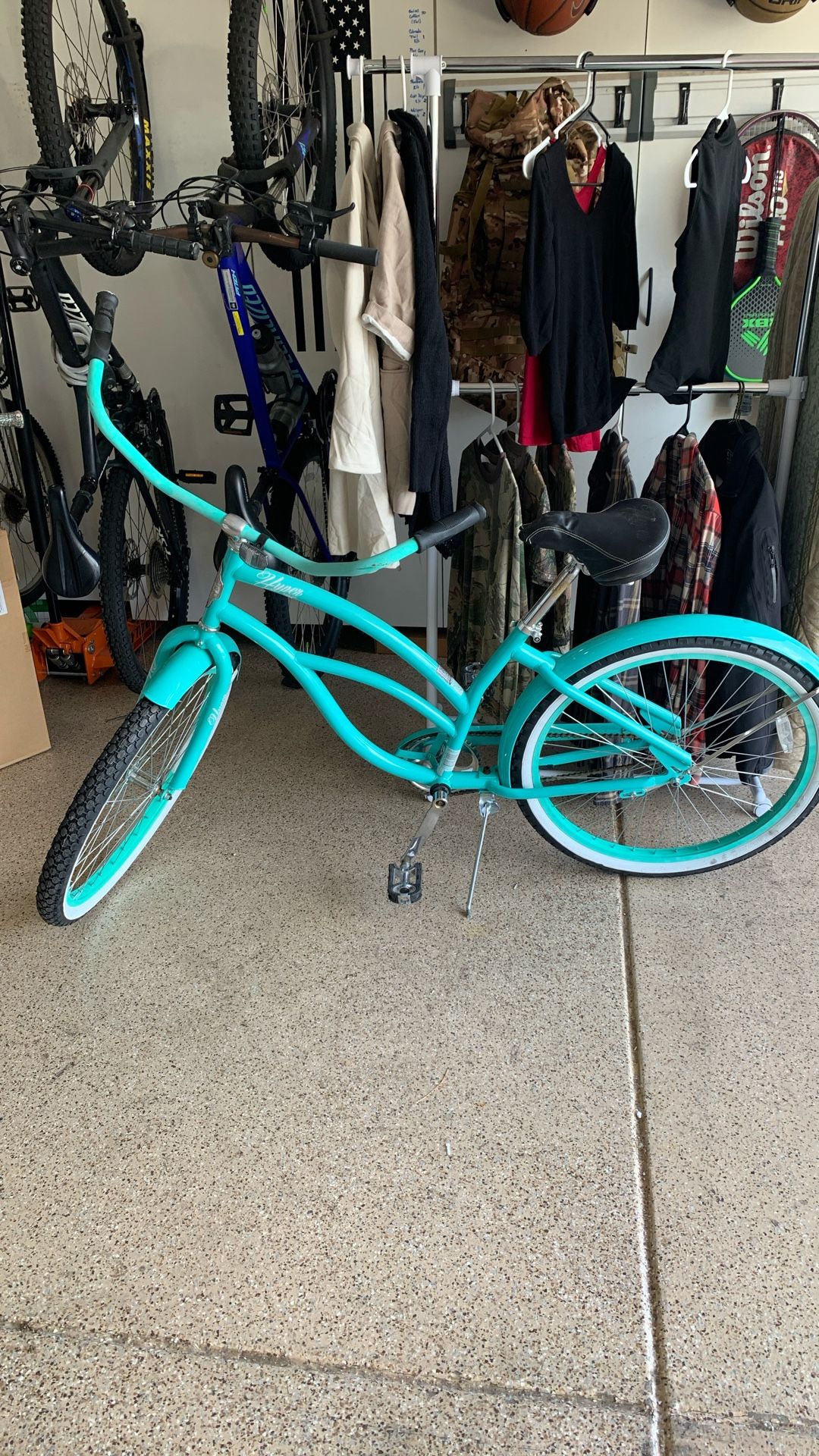 Hyper Beach Cruiser Bike