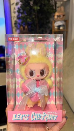 POPMART The Monsters Let’s Checkmate Series-Vinyl Plush Keychain👑 