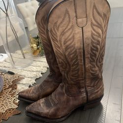 Boots 