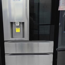 New Refrigerator LG Instaview Warranty Garantia Por Escrito ( Cash Offer ) Oferta En Efectivo Solamente 