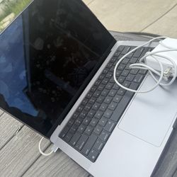 MacBook Pro 2023 14inch