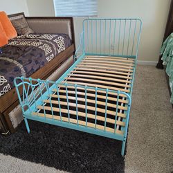 Ikea Minnen Extendable Twin Bed
