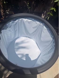 Cold plunge new used 2 times
