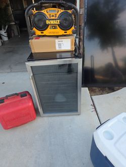 Mini fridge