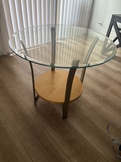 End glass table