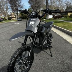 Fast Electric Dirt Bike 2500W | EM-5 | 37 MPH |