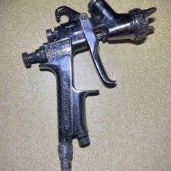 Anest Iwata LPH300 Paint Gun 