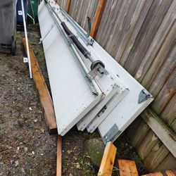20 Ft Insuated Garage Door Good Condition 