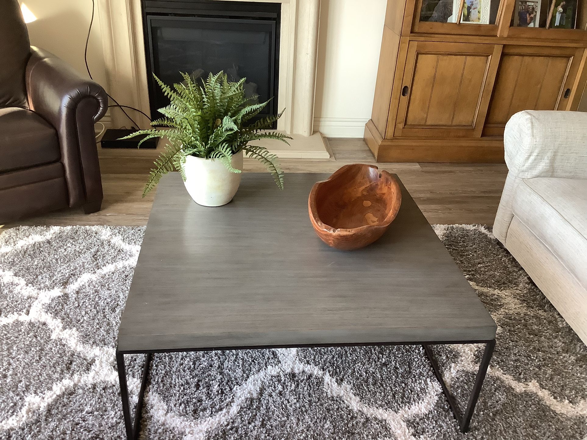 Ethan Allen Edmonds Coffee Table.
