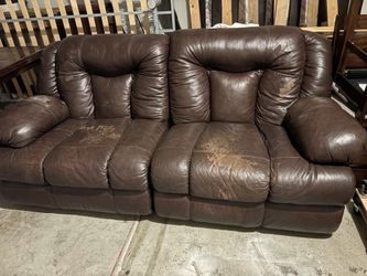 Sofa/ Reclinder….. but doesn’t recline