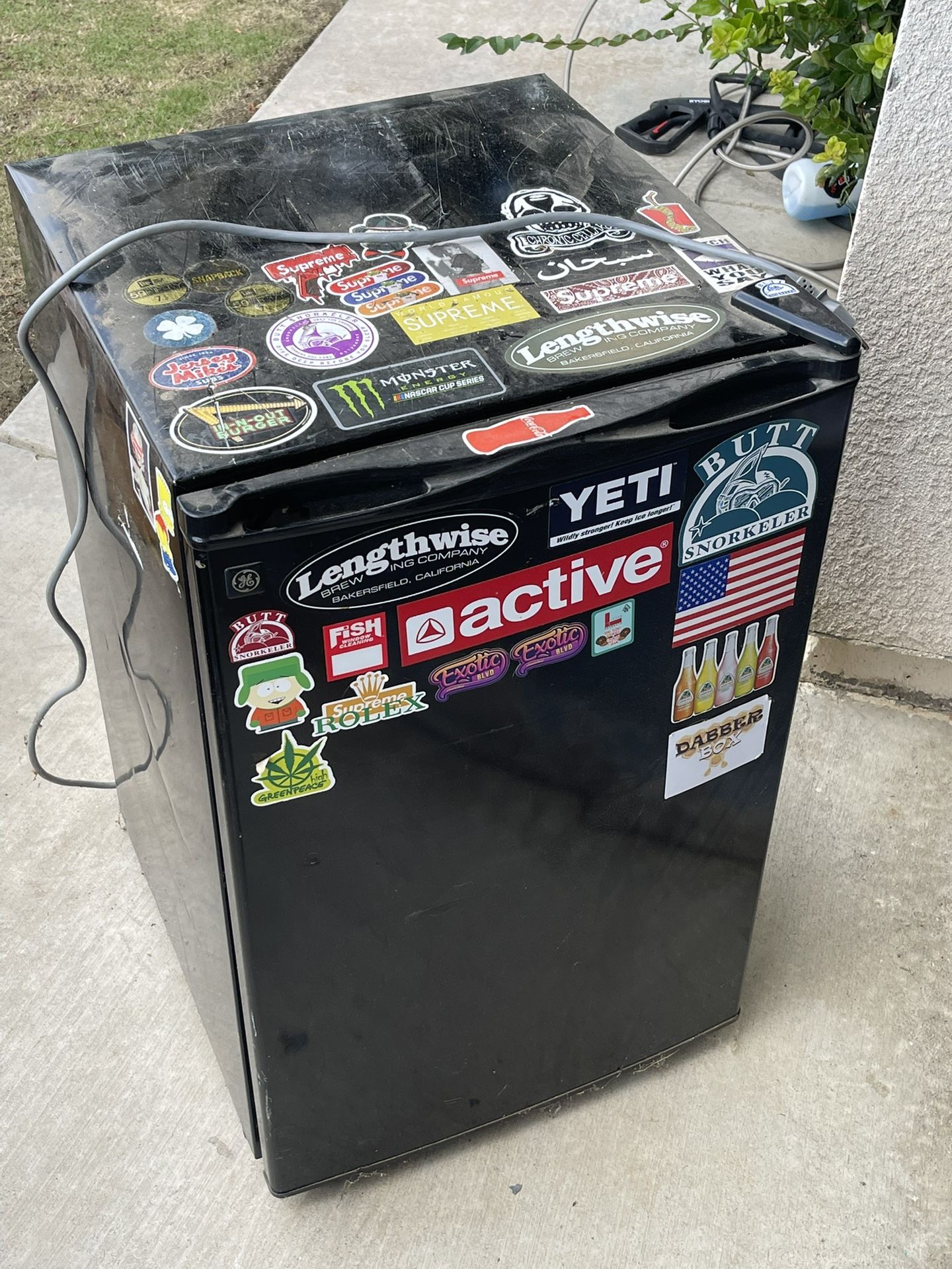 GE Mini Fridge