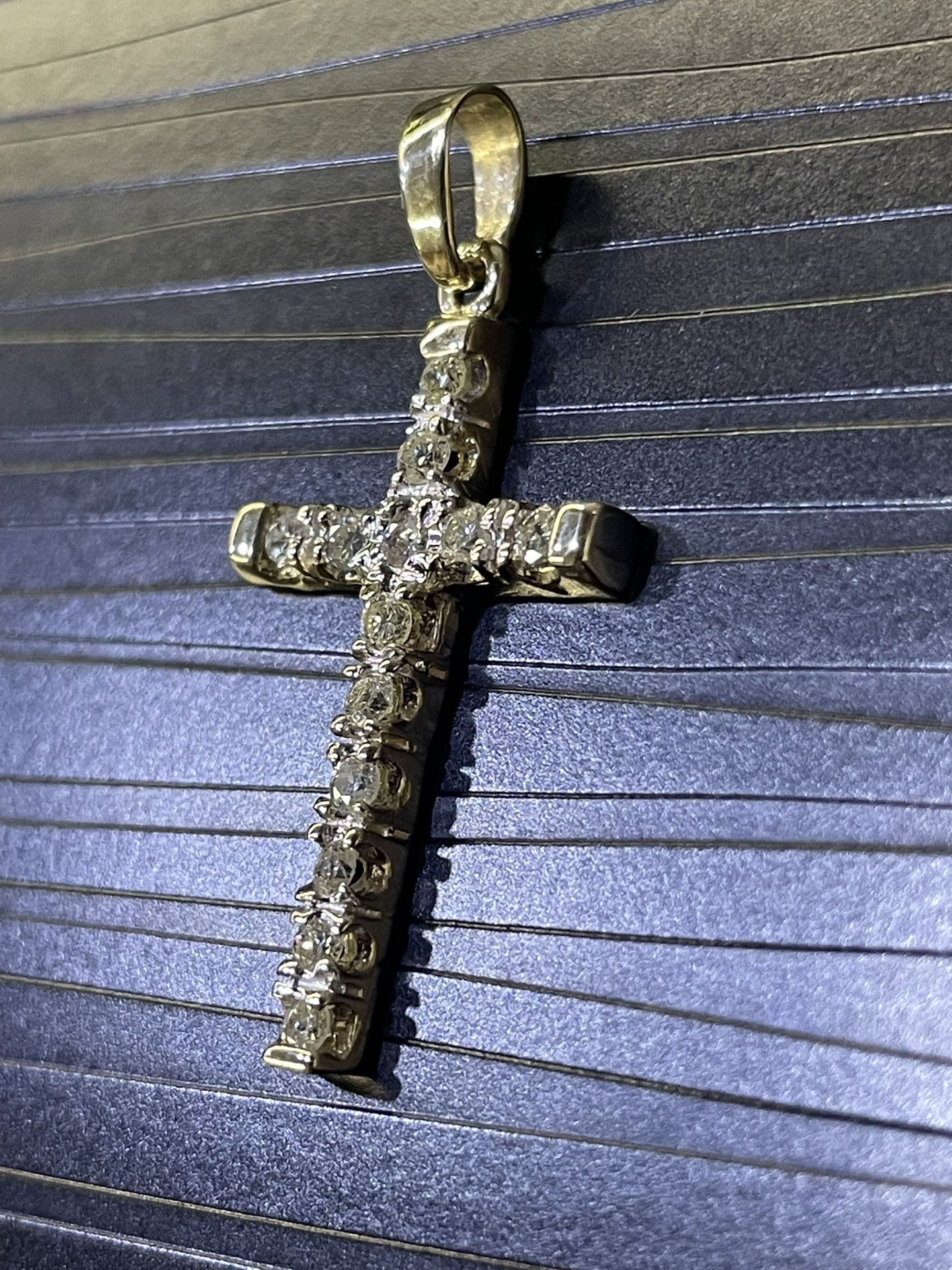 14K SOLID DIAMOND CROSS PENDANT 🥶