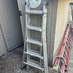 Werner Collapsible 300lb Ladder 