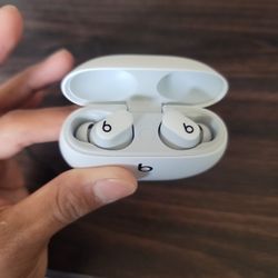 Beats Buds By Dre - White