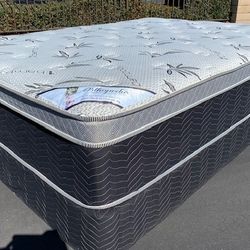 Queen Orthopedic Bamboo Pillow Top !!