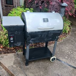 Z Grill 700 Series Wood Pellet Smoker