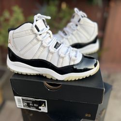 Jordan 11 Gratitud 2.5y