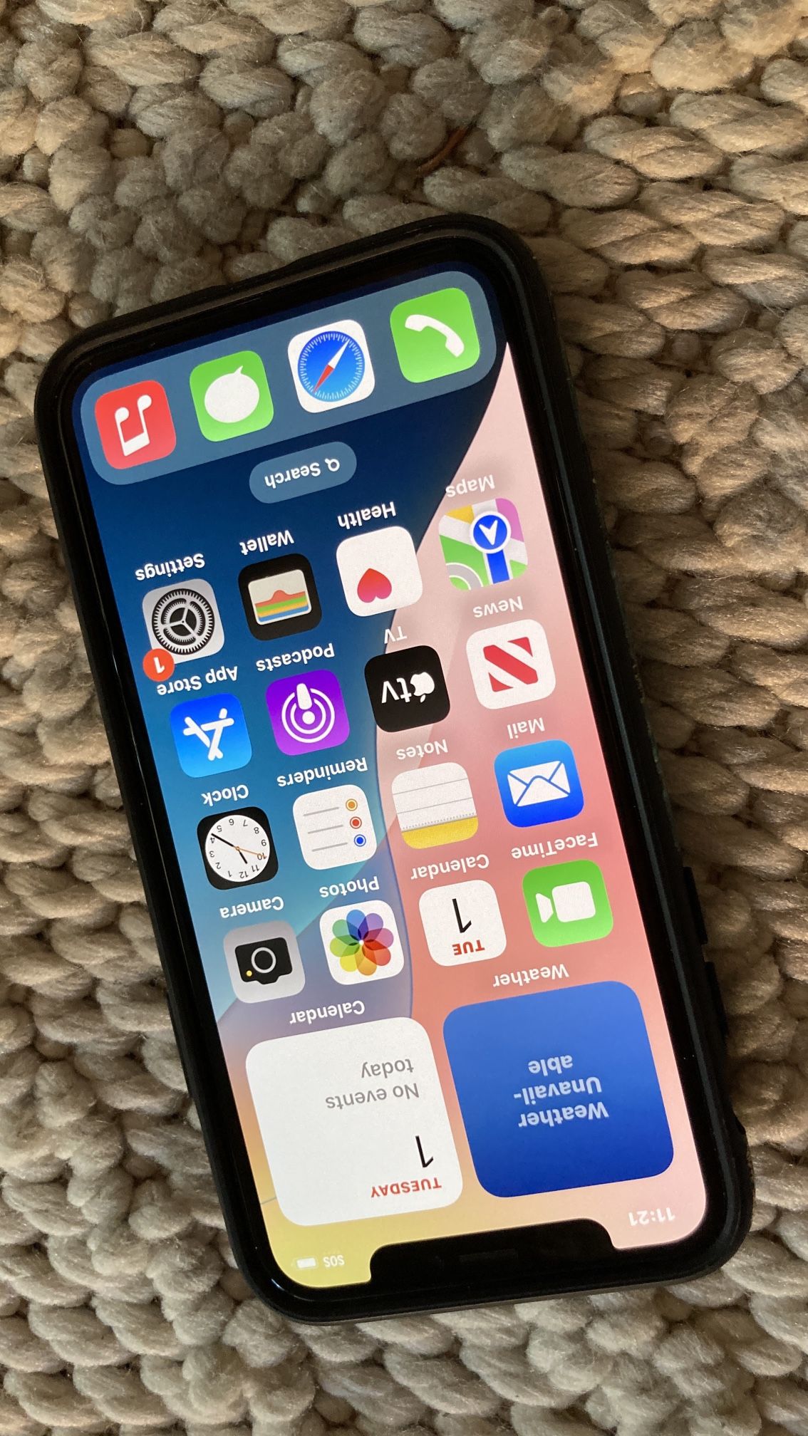 iPhone XS - 64gig - Unlocked 