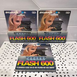 3 pkgs Vintage Sylvania GTE blue dot Flash 600 for Polaroid 600 flash cameras   3 pkgs total of 3 bars 30 flashes