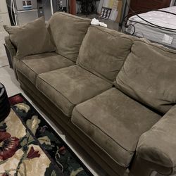 Lazyboy couch & loveseat