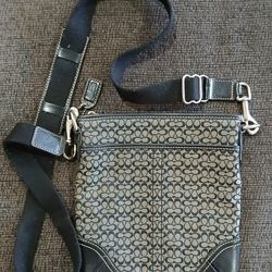 Coach Legacy Swingpack Crossbody