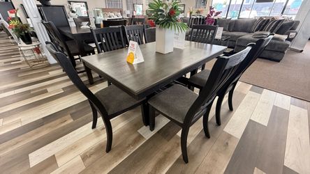 7 PC DINING TABLE