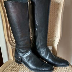 Boots- Stuart Weitzman Womans