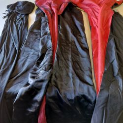 3 Dracula Capes