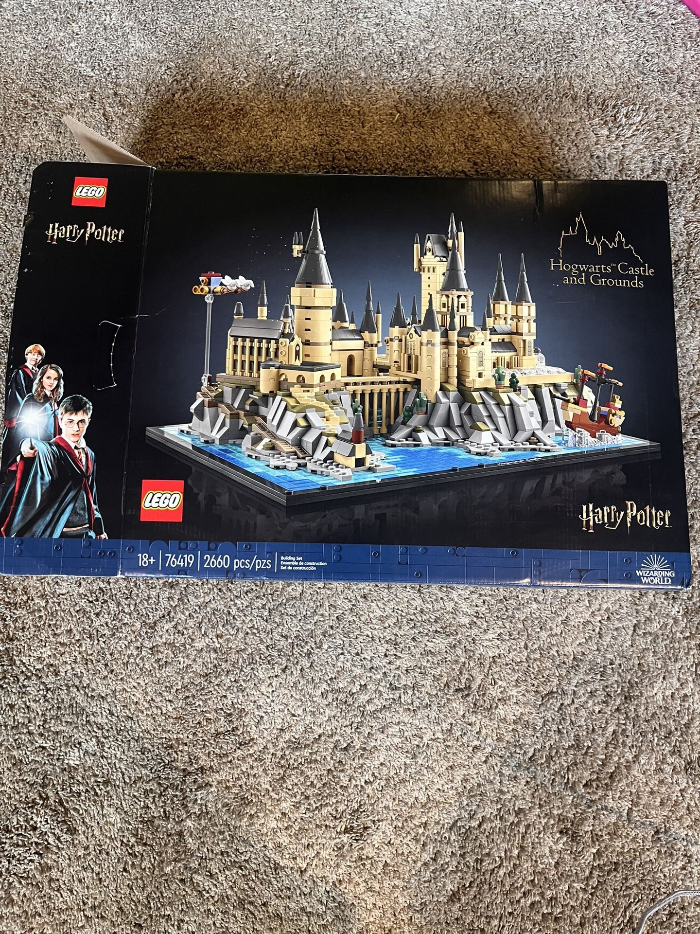 Hogwarts Castle And Grounds Lego Set