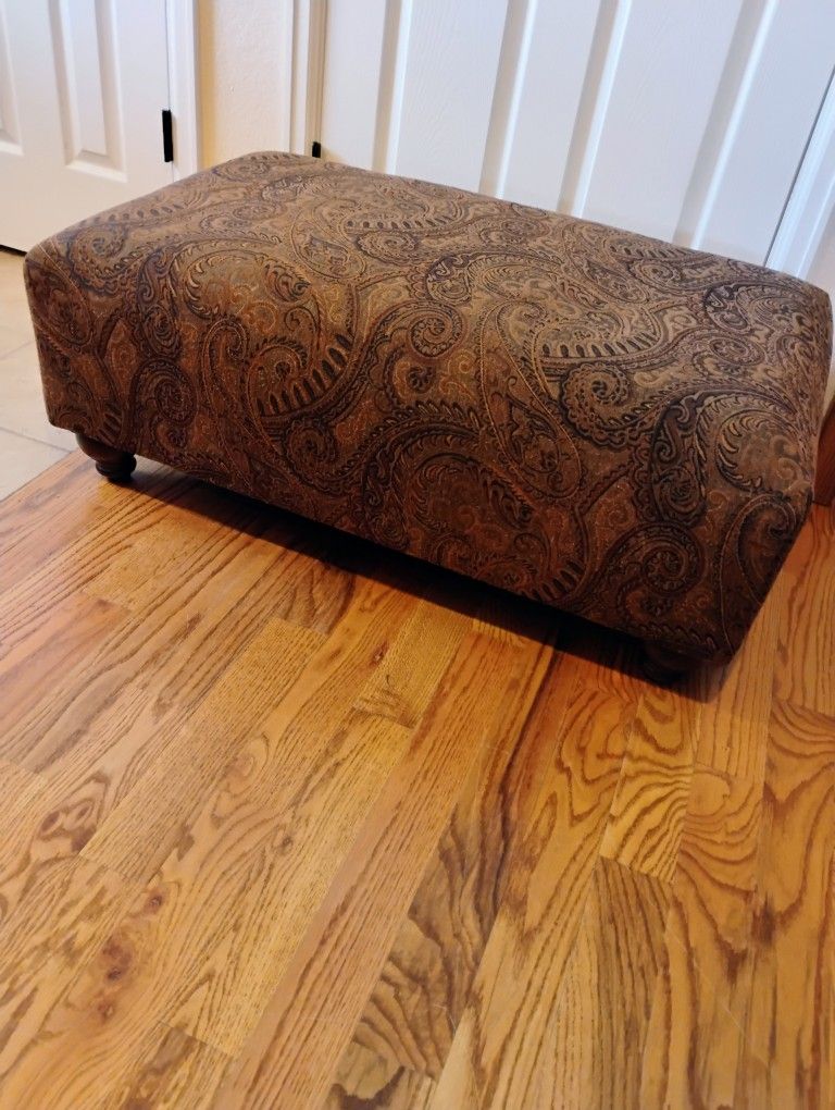 Paisley Ottoman