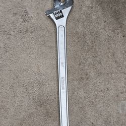 24 Inch Cresent Wrench