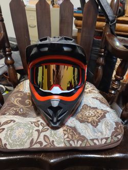 DIRT BIKE HELMET, Youth MEDIUM, With Goggles