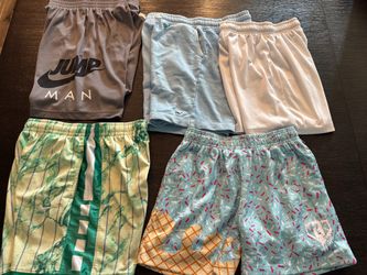Boys shorts M youth