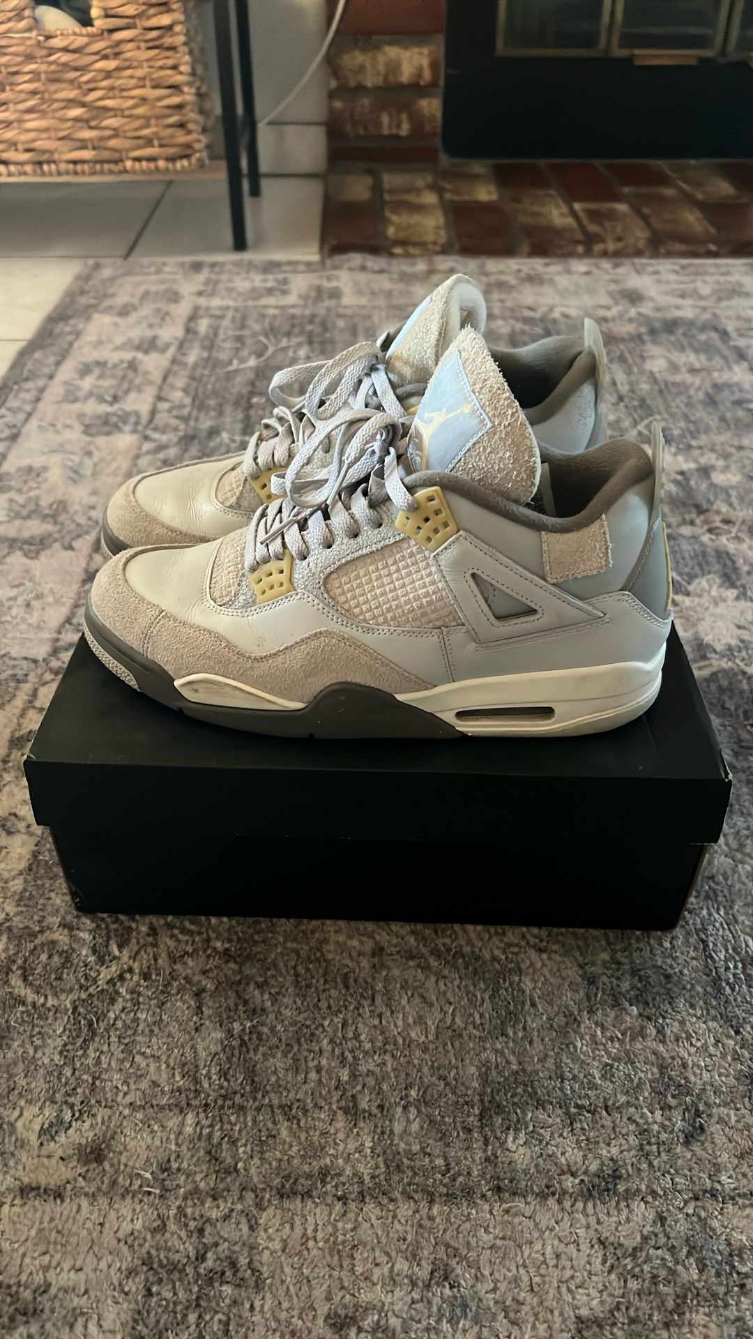 Air Jordan Retro 4