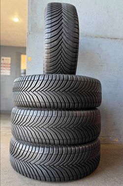 235/55/18 Michelin 📍📍 Vendo un set de llantas con 80% de vida las 4 📍🌟