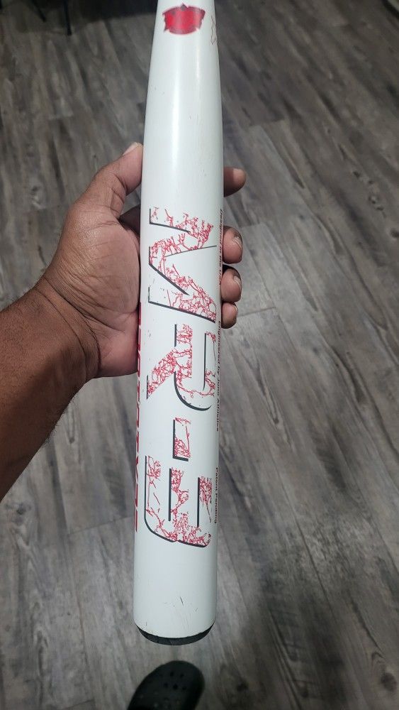Juno 3mr Softball Bat