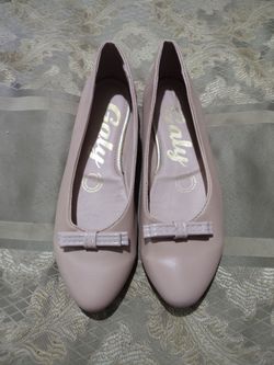 Bonitos zapatos de piso