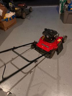 Lawn mower Briggs and Stratton 300E
