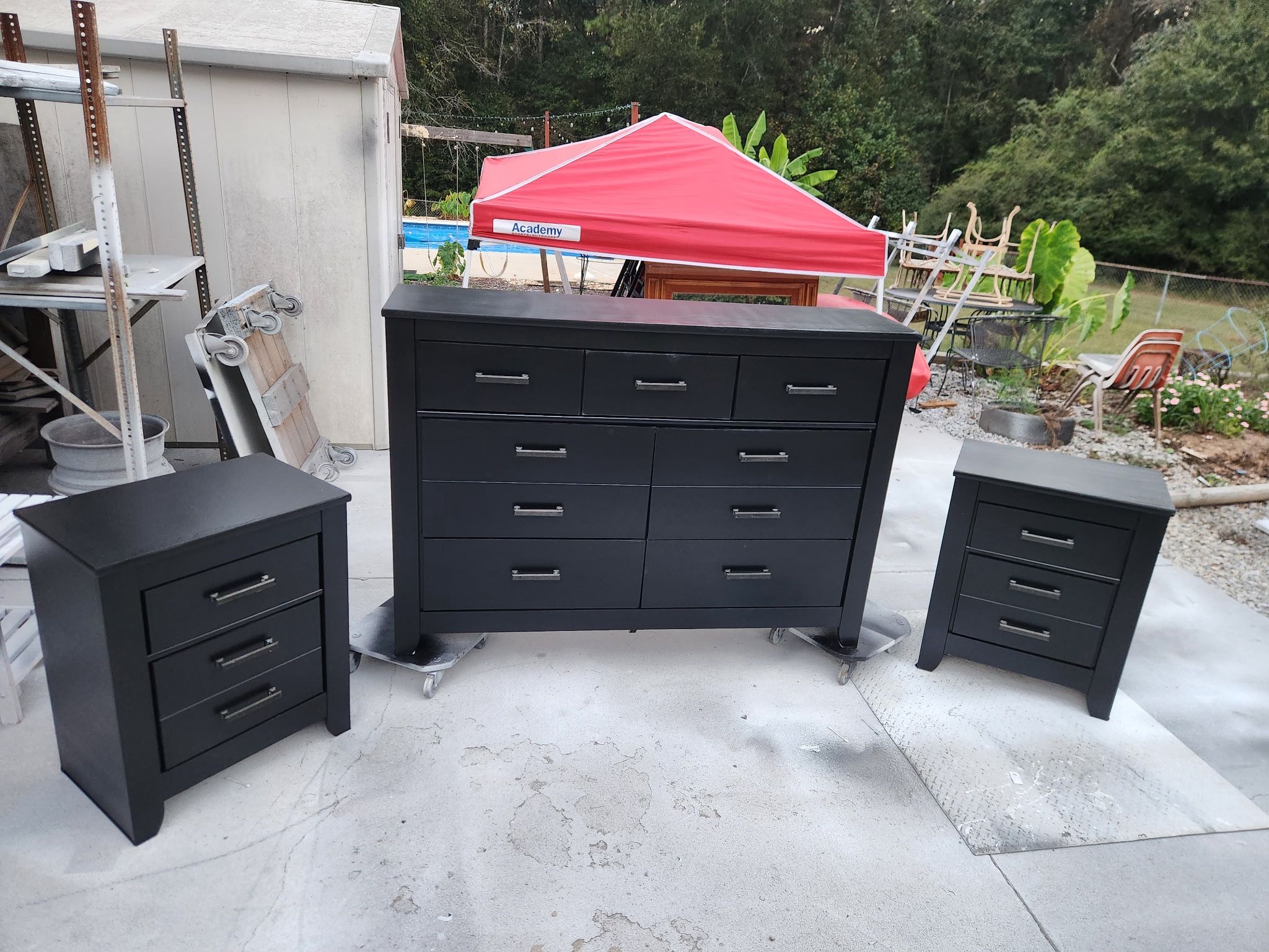 Black Dresser And Nightstands 