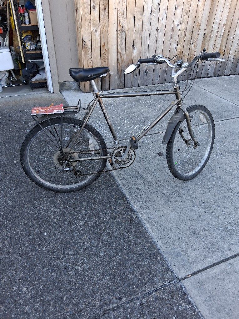 1987 SCHWINN Mountain BIKE COLLECTABLE