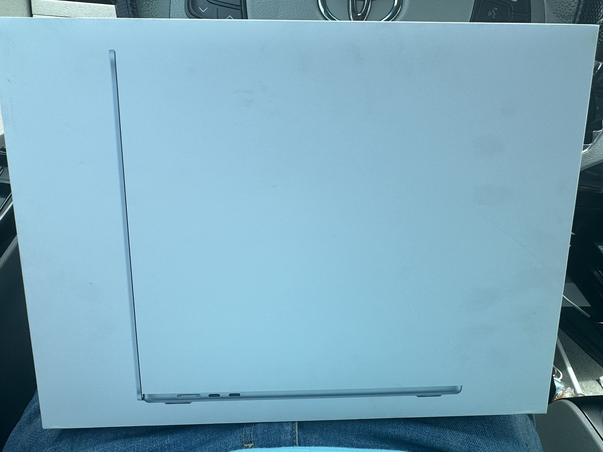 MacBook 15” M4 16GB 512 GB
