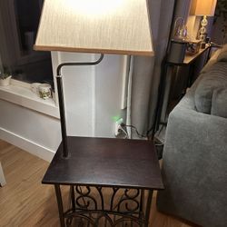 Side Table With Lamp