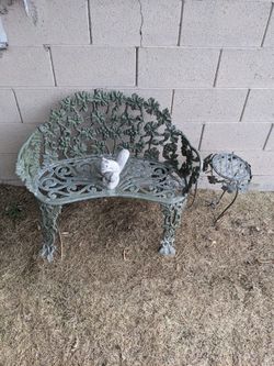 Green Metal Grapevine Pattern Loveseat With Plant Stand Garden Furniture