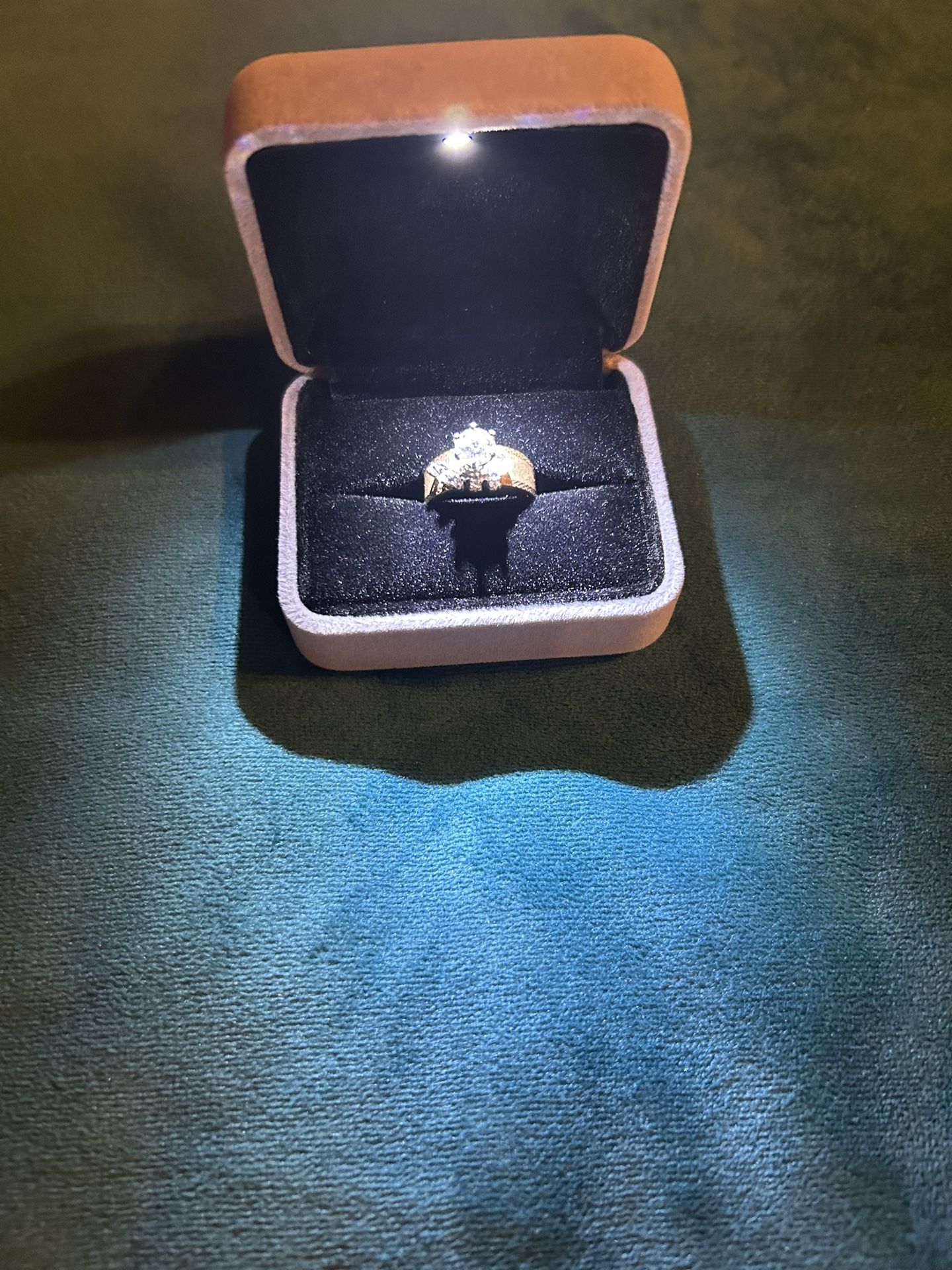 Vintage classic engagement ring