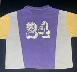 Size small crop style lakers