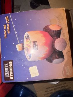 Hershey's S'mores Maker Indoor Outdoor