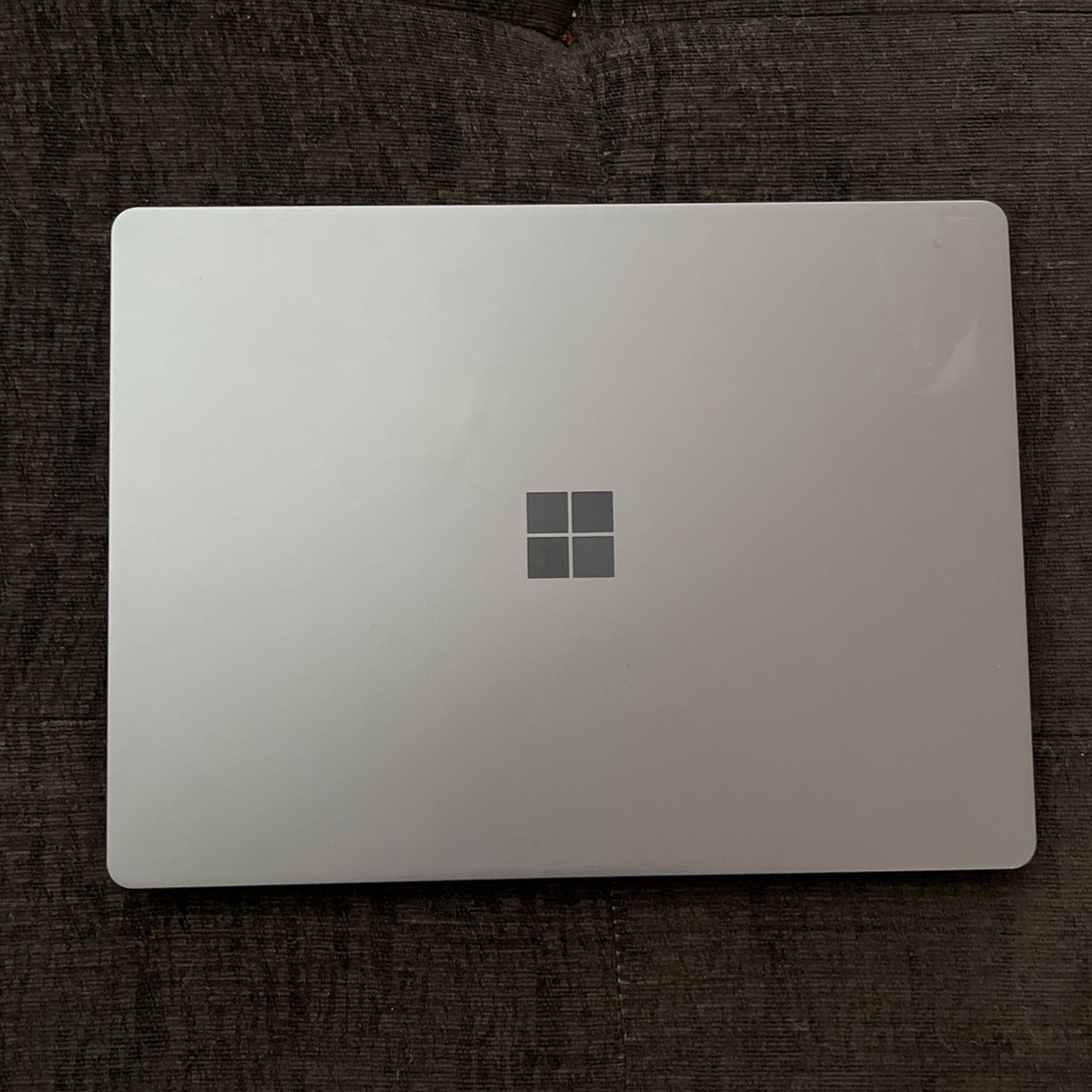 Microsoft Surface Go