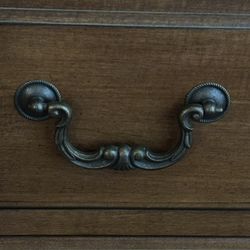 18 Vintage Style Drawer/Cabinet Pulls