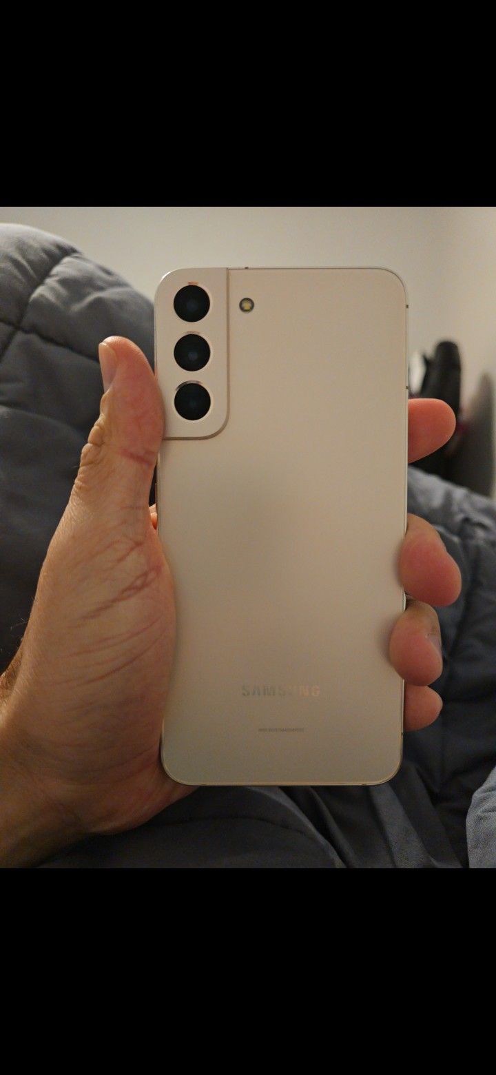 Galaxy S22 Plus 